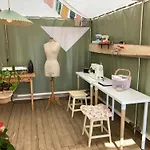 Eco-gite Panoramique Face Aux Volcans Avec Ateliers Couture Boheme En Option Champagnac-le-Vieux