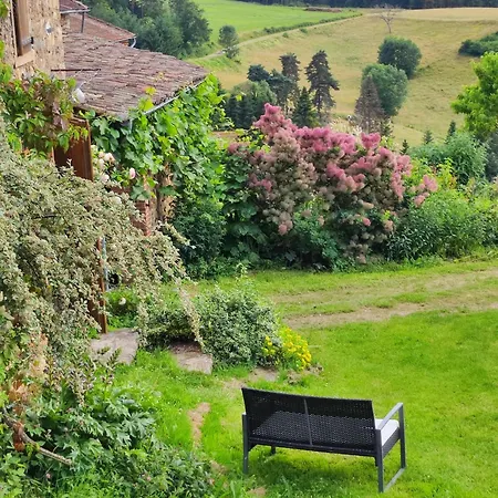 Eco-gîte panoramique face aux volcans avec ateliers couture bohème en option Hébergement de vacances