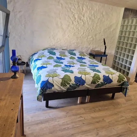Eco-gîte panoramique face aux volcans avec ateliers couture bohème en option