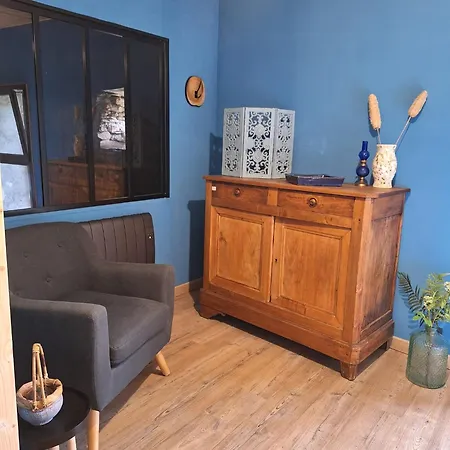 Eco-gite Panoramique Face Aux Volcans Avec Ateliers Couture Boheme En Option * Champagnac-le-Vieux