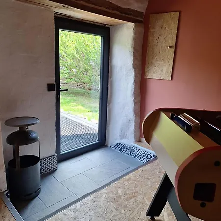 Сasa de vacaciones Eco-gîte Panoramique, Plan D'eau à Proximité, Atelier Couture Bohème Possible
