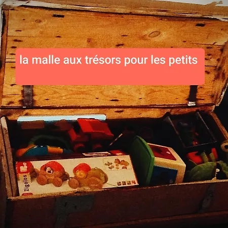 Eco-gite Panoramique Face Aux Volcans Avec Ateliers Couture Boheme En Option *